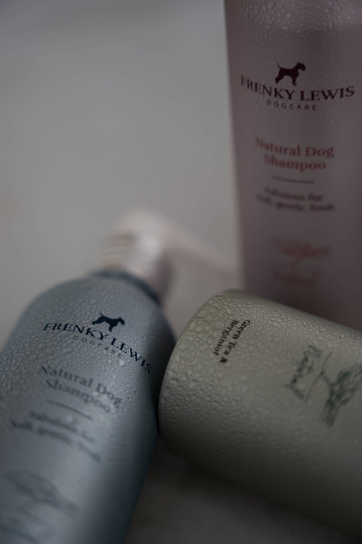 Dog Shampoo - 200ml - SANDALWOOD, JASMINE, VANILLA